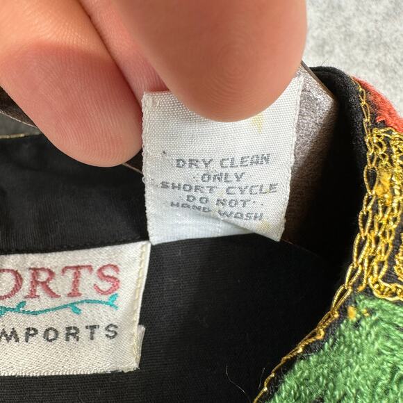 Vintage Passports Of Pier 1 Imports Vest Size M Black Embroidered Button Front - Picture 6 of 10